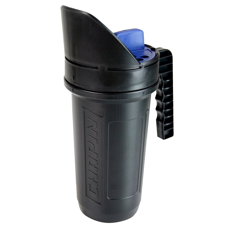CHAPIN MFG Chapin 8740A Hand Shaker Spreader, 64 oz, Poly AUTOMOTIVE CHAPIN MFG