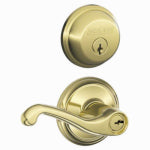 SCHLAGE LOCK CO Bright Brass Single Cylinder Deadbolt & Flair Lever Combo Pack